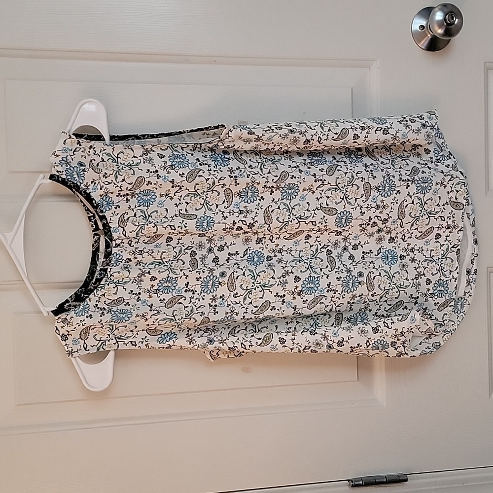 Ann taylor loft paisley shirred shell